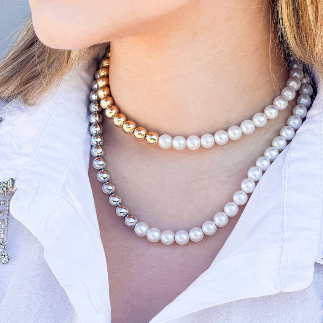 Colar Choker Metade ABS e Pérola Banho Ródio