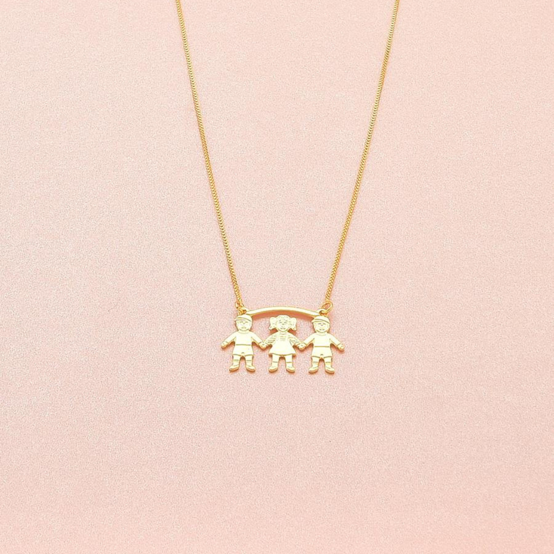 Colar Dois Meninos e Uma Menina